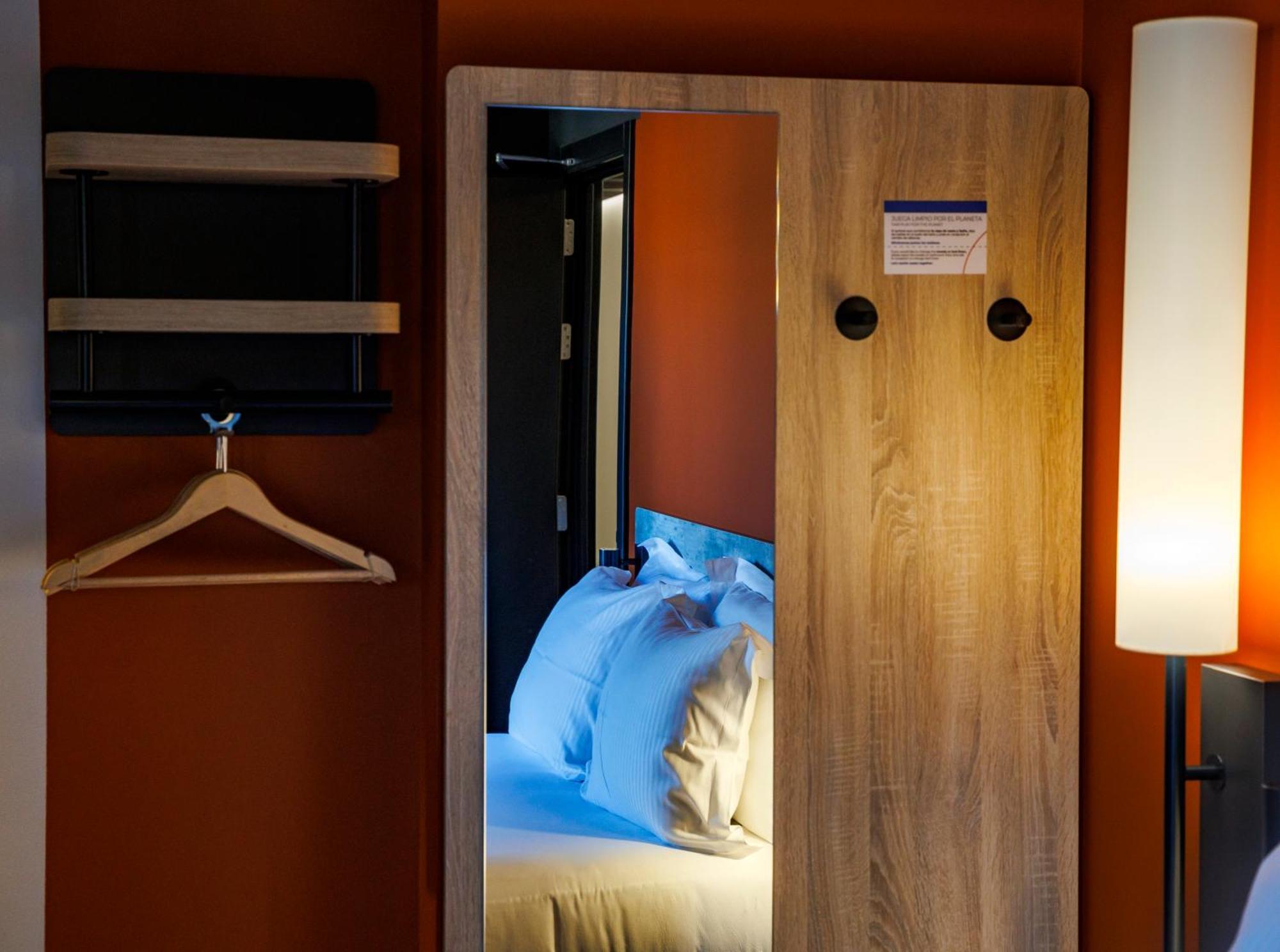 Ibis Budget Logrono Centro Екстер'єр фото