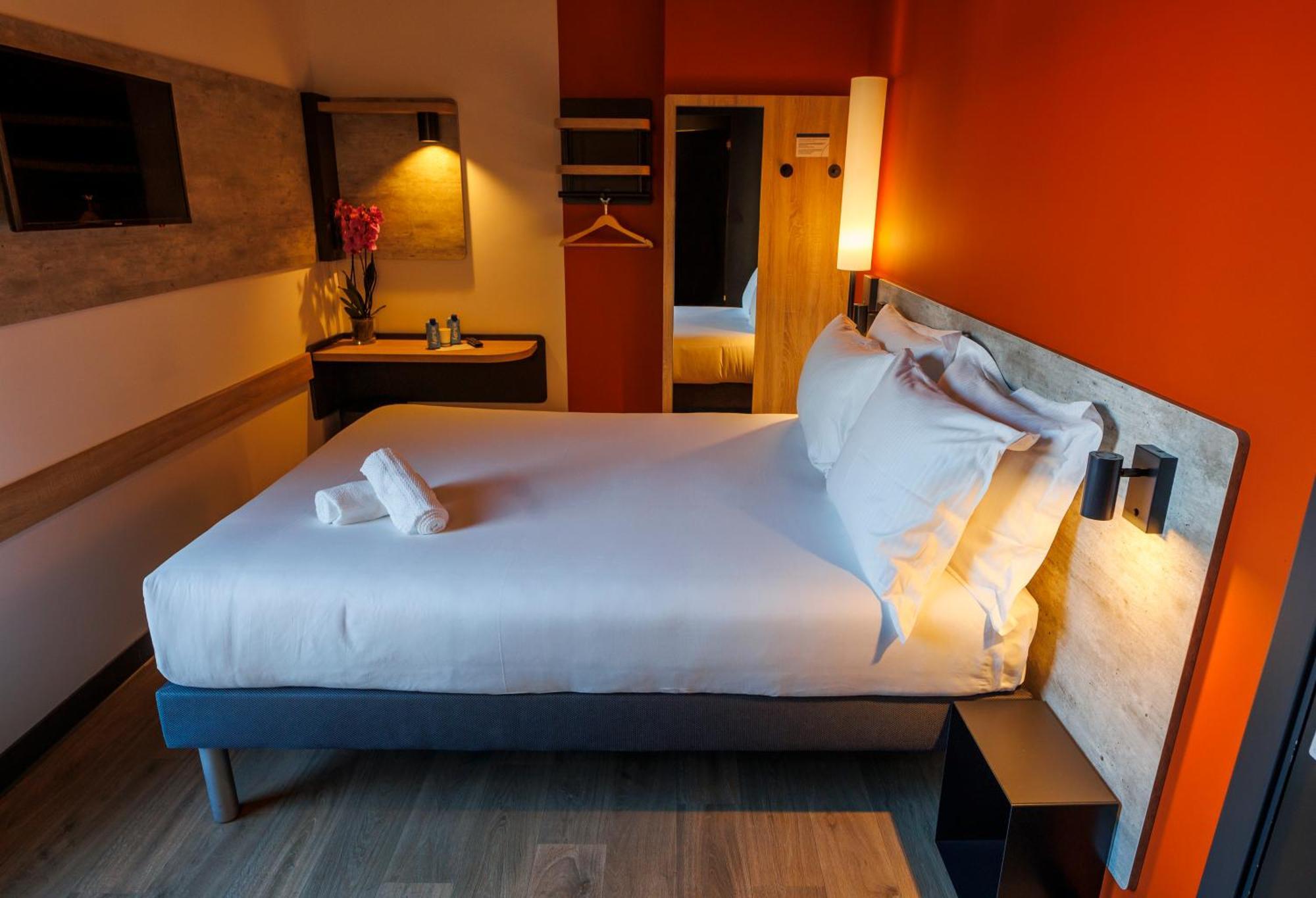 Ibis Budget Logrono Centro Екстер'єр фото