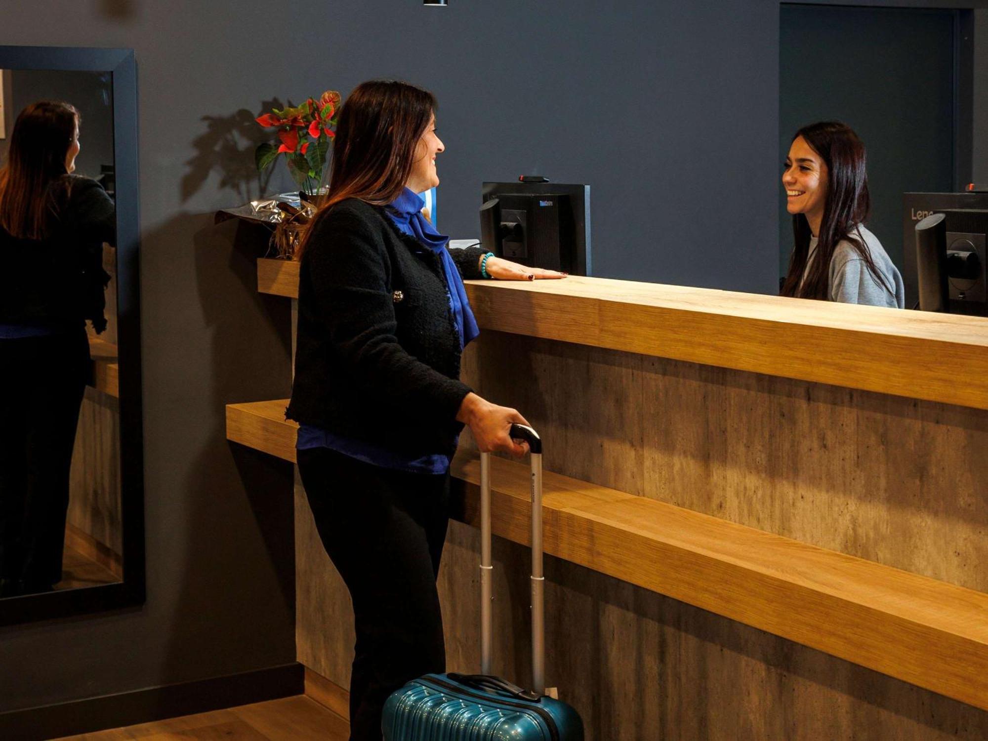 Ibis Budget Logrono Centro Екстер'єр фото
