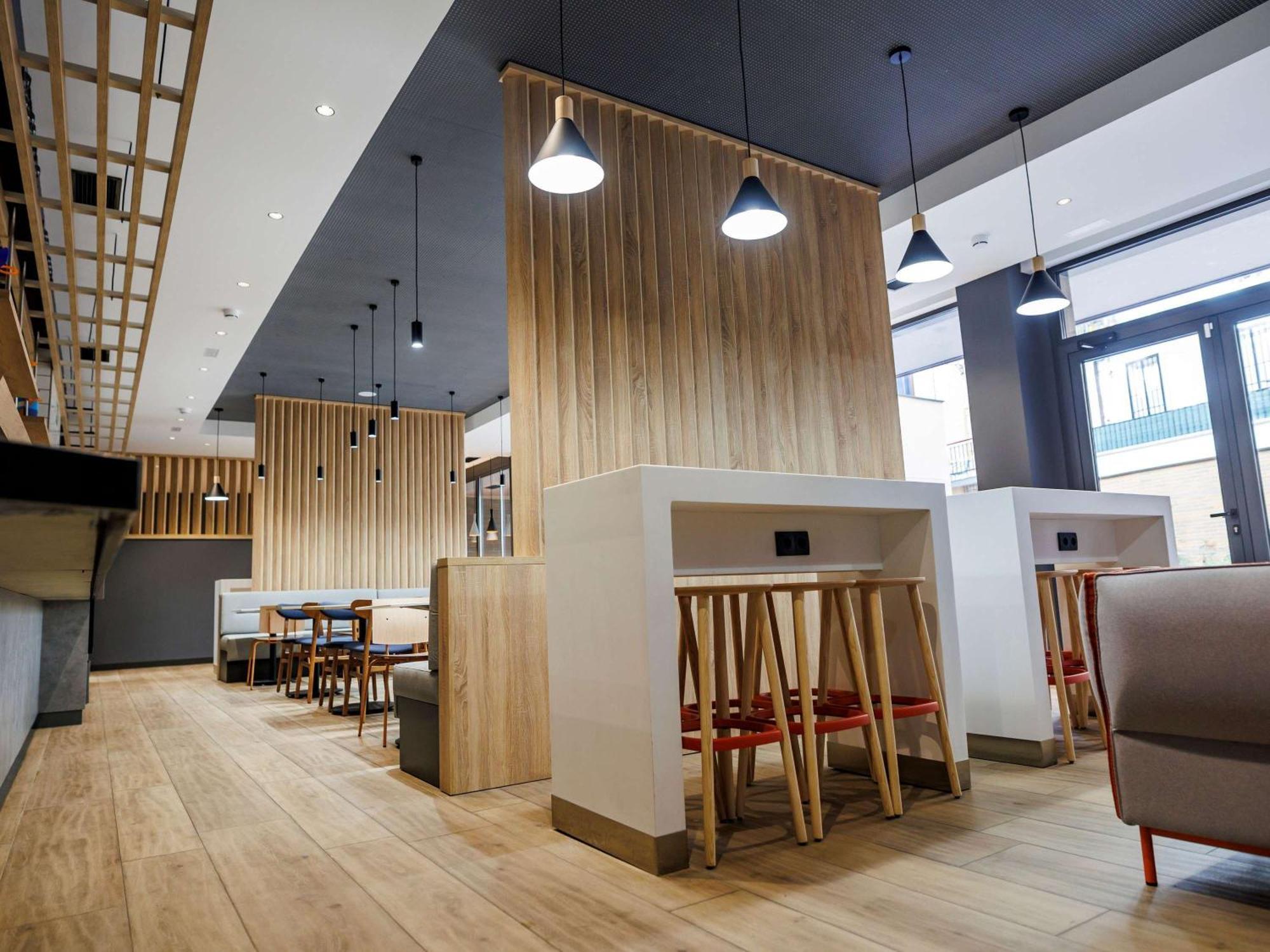 Ibis Budget Logrono Centro Екстер'єр фото