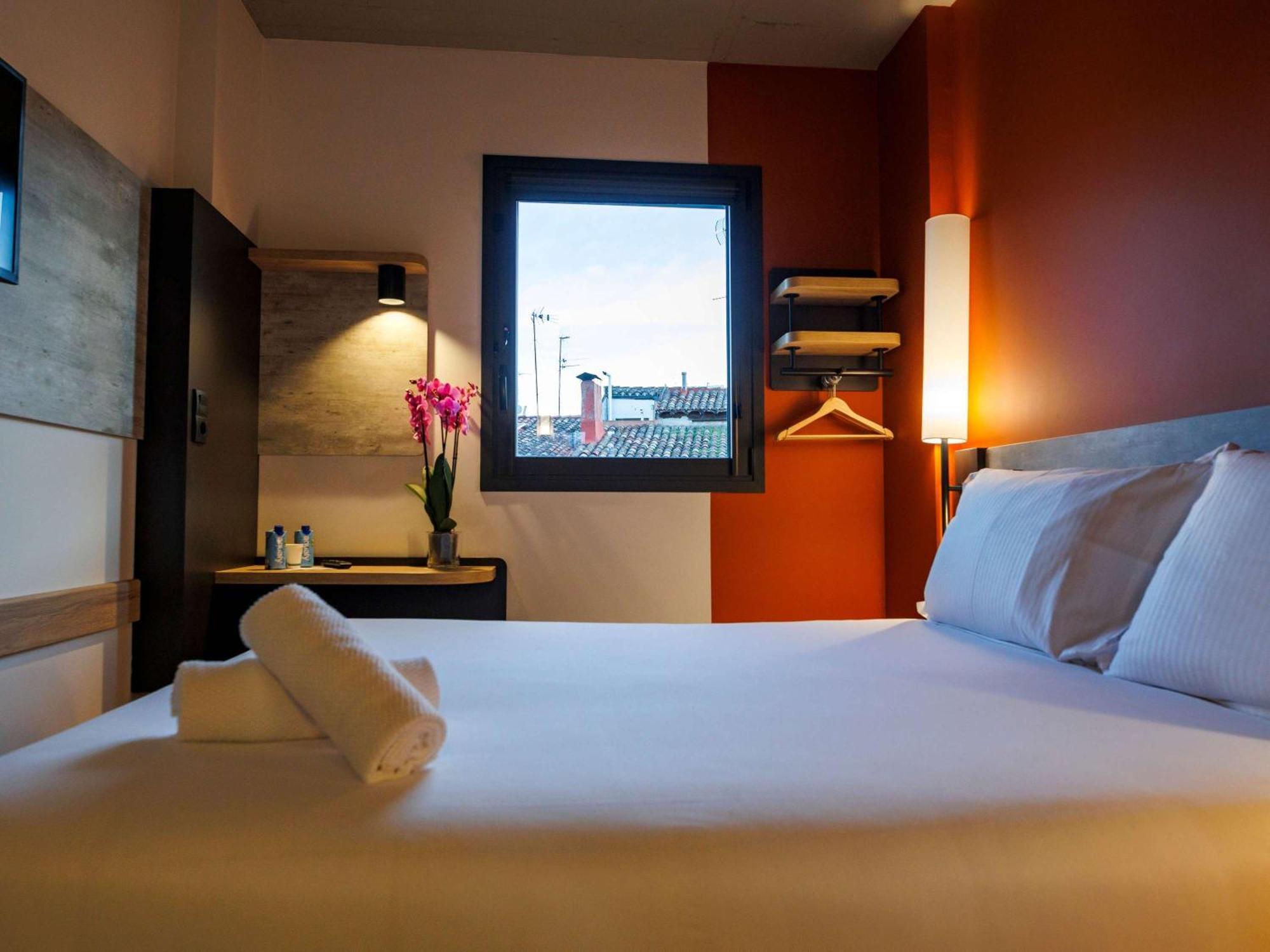 Ibis Budget Logrono Centro Екстер'єр фото