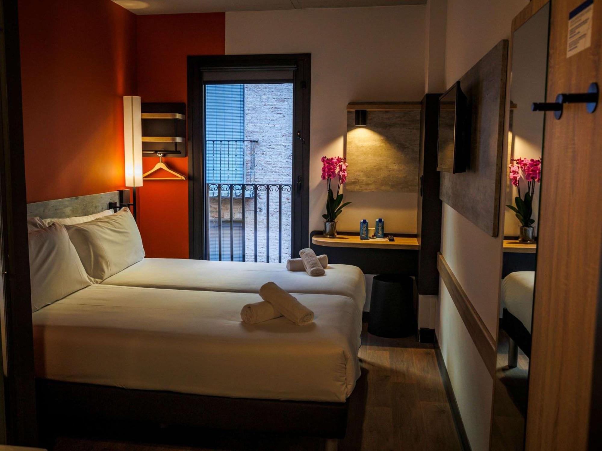 Ibis Budget Logrono Centro Екстер'єр фото